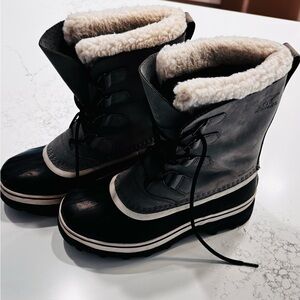 Sorel Black and Gray Winter Boots